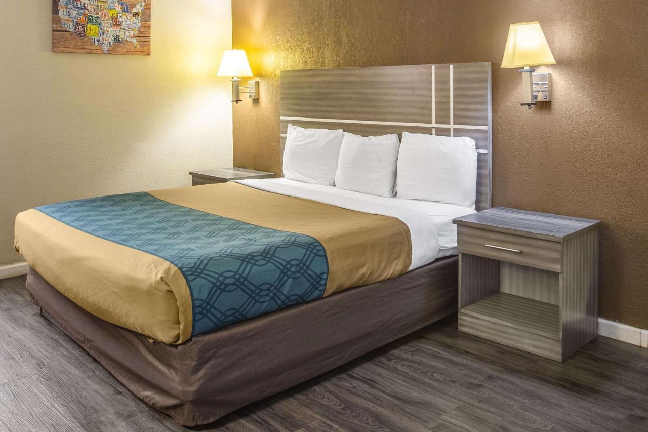 Econo Lodge Choice Hotels I 95 Savannah Gateway 24 Hour Fitness Center On Site Guest Laundry On Site Perkins Restaurant Georgetown Kültér fotó