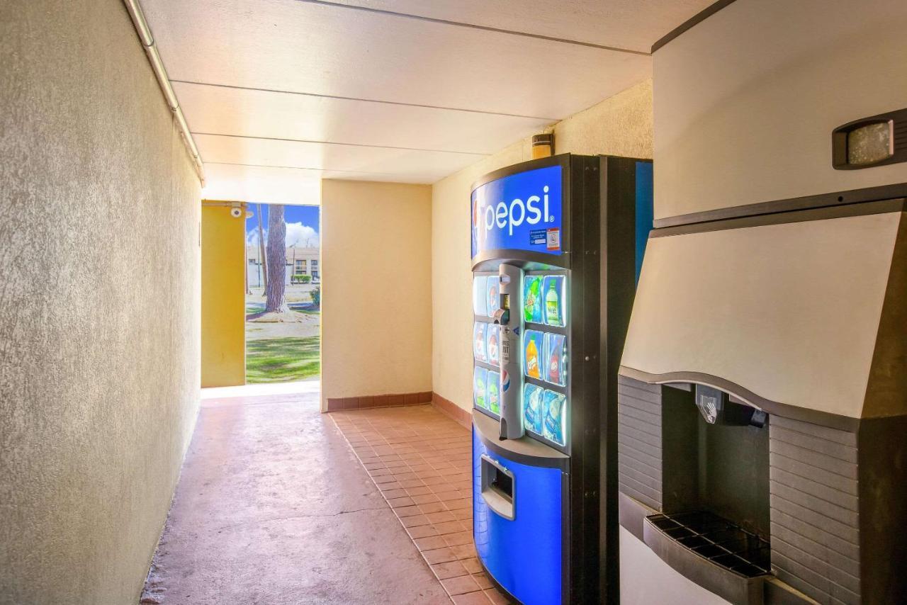 Econo Lodge Choice Hotels I 95 Savannah Gateway 24 Hour Fitness Center On Site Guest Laundry On Site Perkins Restaurant Georgetown Kültér fotó